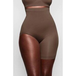 SKIMS Solution Short #2 NEW Shapewear Right Leg Exposed Oxide XXS/XS
